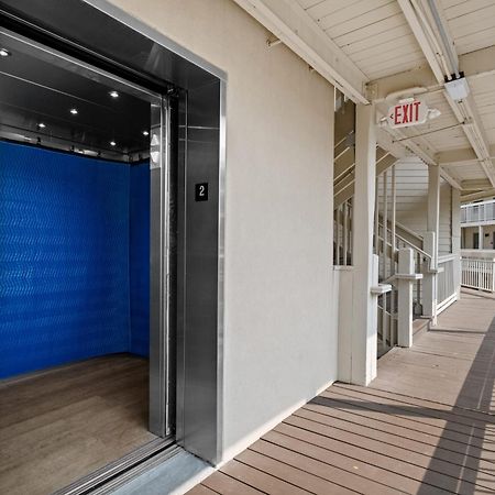 The Breakers #220 Beach Condo, Beautiful Ocean View At Coligny Beach, 4 N Forest Beach Drive Hilton Head, Walk To All Shops Restaurants, Renovated Jan 2024, Vacation Rental Hhi Llc Hilton Head Island Exterior foto